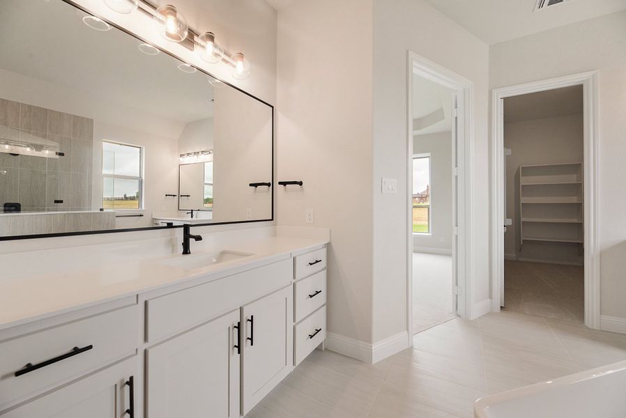 Furnished interior view inside a new home in Paloma Ranch, New Fairview (Image 7).