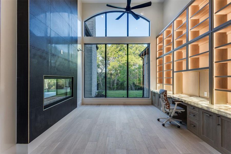 Exterior details and patio area of a home in , McKinney (Image 4).