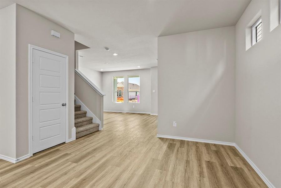 Spacious, unfurnished interior of a new home in Orchard Village, Fort Worth (Image 15). Spacious, unfurnished interior of a new home in Orchard Village, Fort Worth (Image 15).