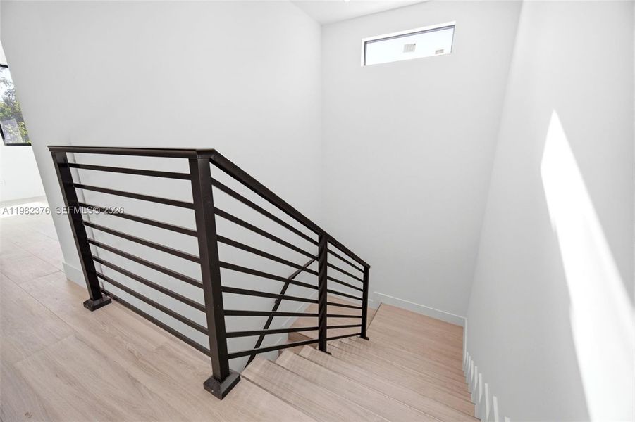 Spacious, unfurnished interior of a new home in , Miami (Image 22).