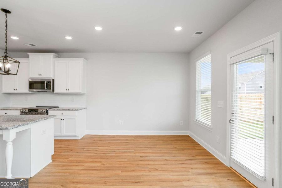 Spacious, unfurnished interior of a new home in Killian Manor at The Adares, Adairsville (Image 15). Spacious, unfurnished interior of a new home in Killian Manor at The Adares, Adairsville (Image 15).