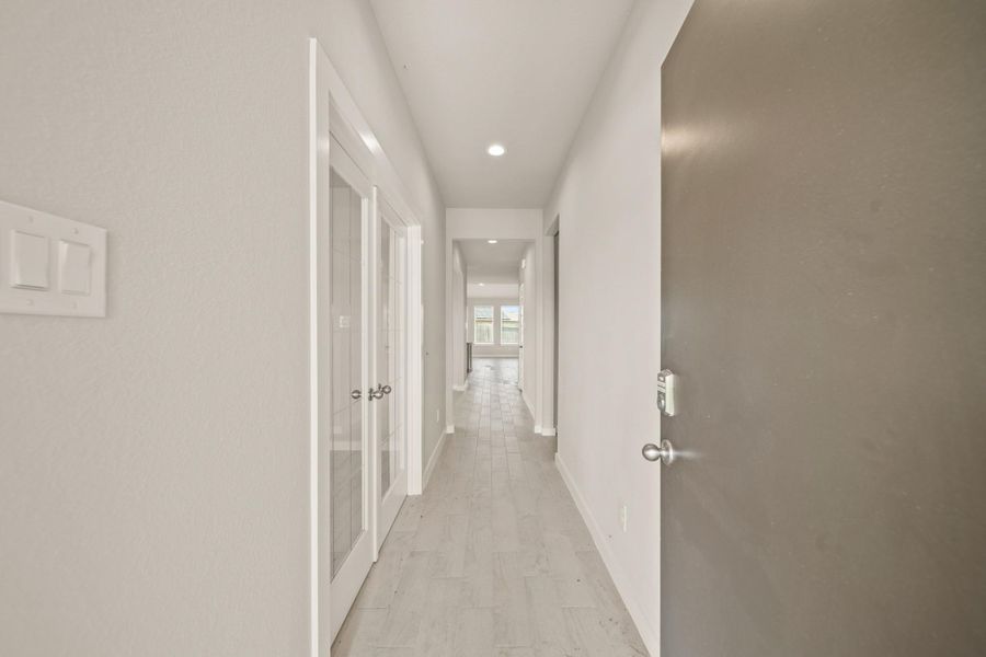 Spacious, unfurnished interior of a new home in Beacon Hill, Waller (Image 23). Spacious, unfurnished interior of a new home in Beacon Hill, Waller (Image 23).