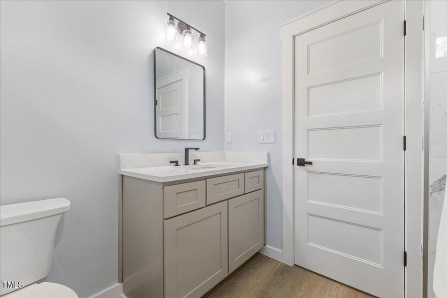 63-123-125 Ottawa Dr