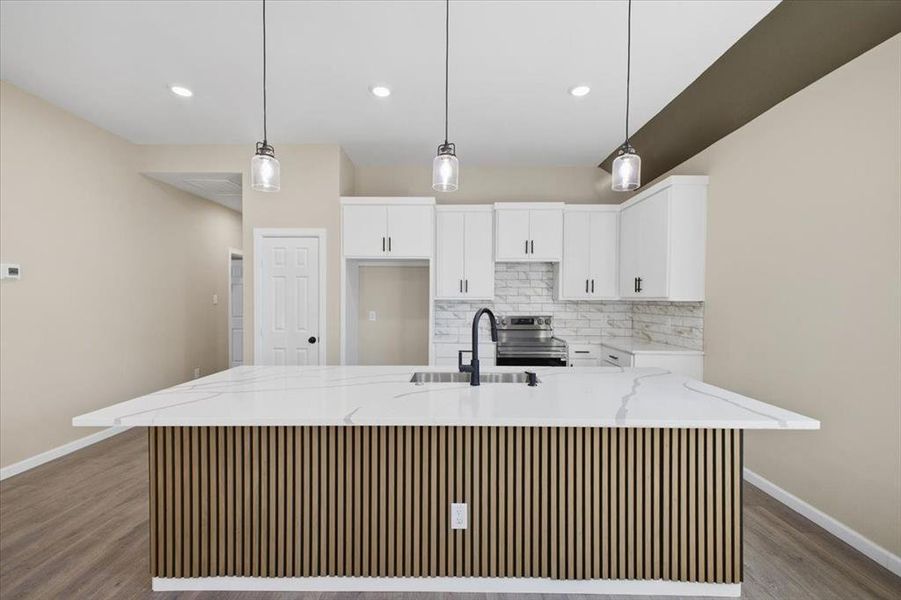 Furnished interior view inside a new home in , Glenn Heights (Image 10).