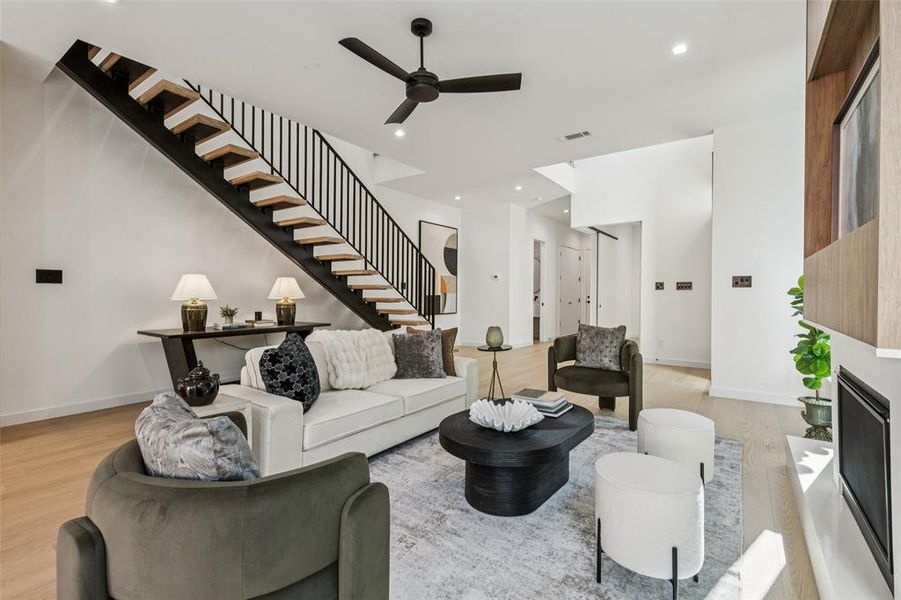 Furnished interior view inside a new home in , Dallas (Image 18).