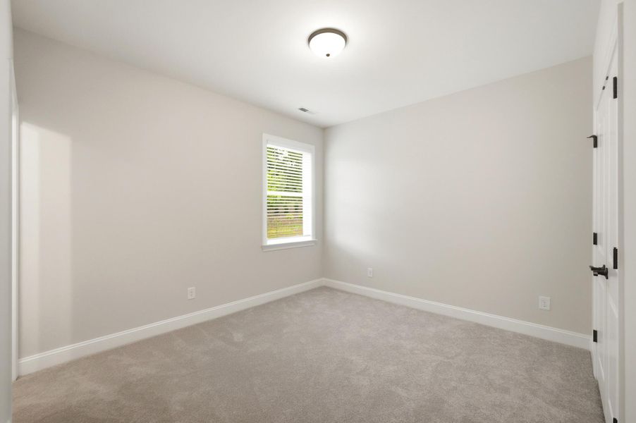 Spacious, unfurnished interior of a new home in Robinson Oaks, Gastonia (Image 25).
