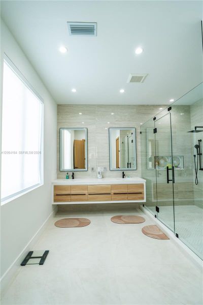 Furnished interior view inside a new home in , Miami (Image 51). Furnished interior view inside a new home in , Miami (Image 51).