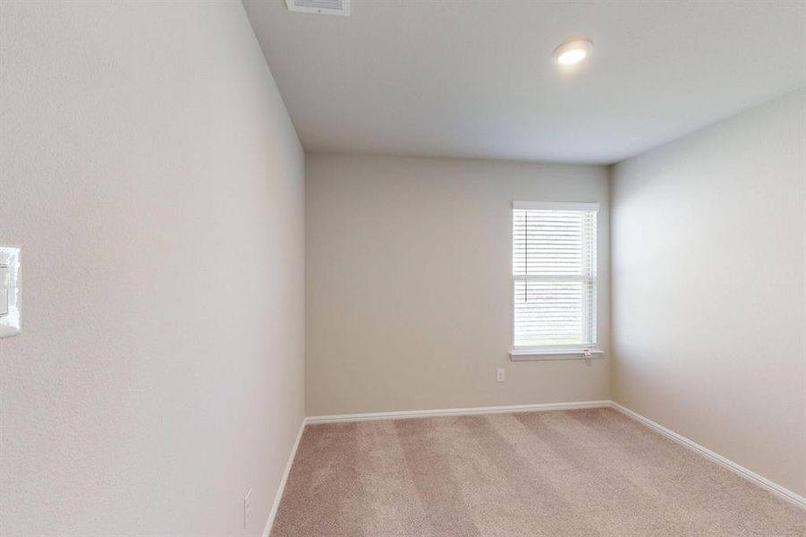 Spacious, unfurnished interior of a new home in Mobberly Farms, Pilot Point (Image 21).