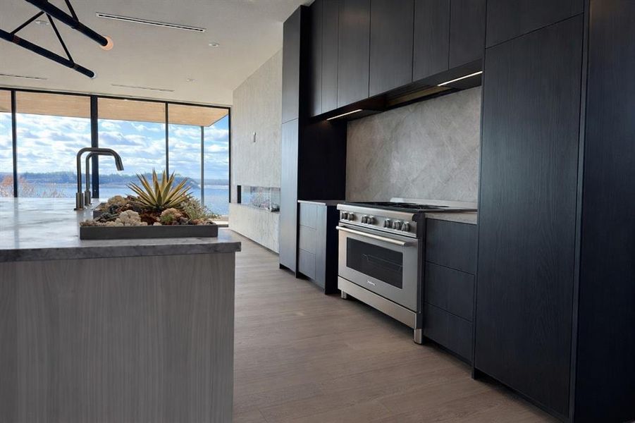Furnished interior view inside a new home in , Fort Worth (Image 7).