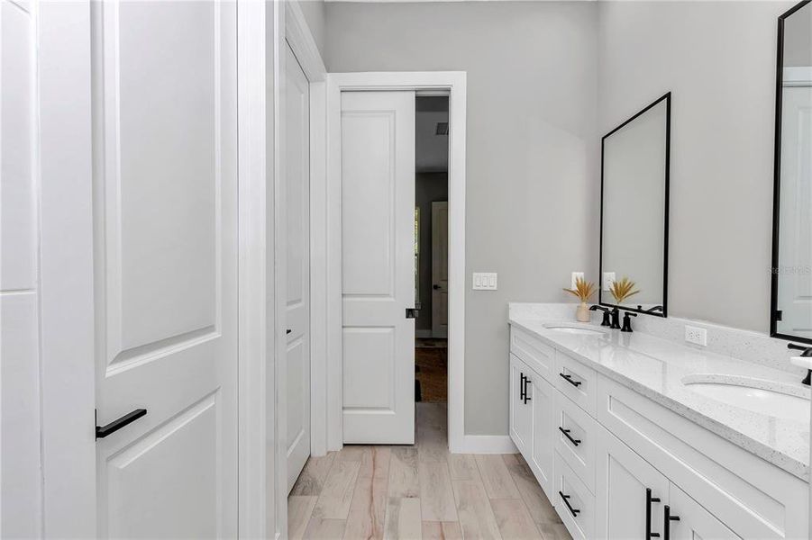 Furnished interior view inside a new home in , Ocala (Image 10).