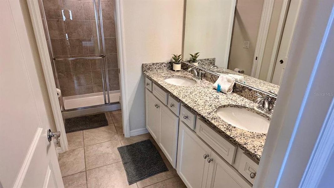 Furnished interior view inside a new home in , Davenport (Image 11).