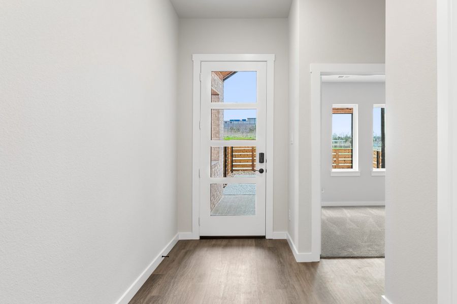 Spacious, unfurnished interior of a new home in Willow Grove, Melissa (Image 20).
