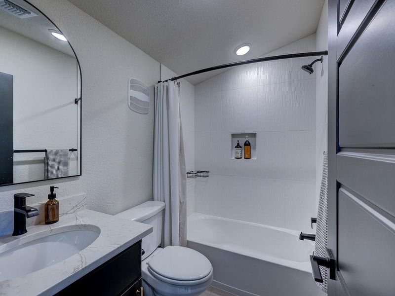 Furnished interior view inside a new home in , Bertram (Image 24).