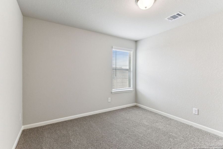 Spacious, unfurnished interior of a new home in Remington Ranch, San Antonio (Image 46). Spacious, unfurnished interior of a new home in Remington Ranch, San Antonio (Image 46).