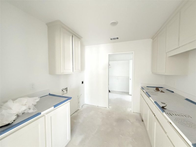 Furnished interior view inside a new home in , Copperas Cove (Image 4).