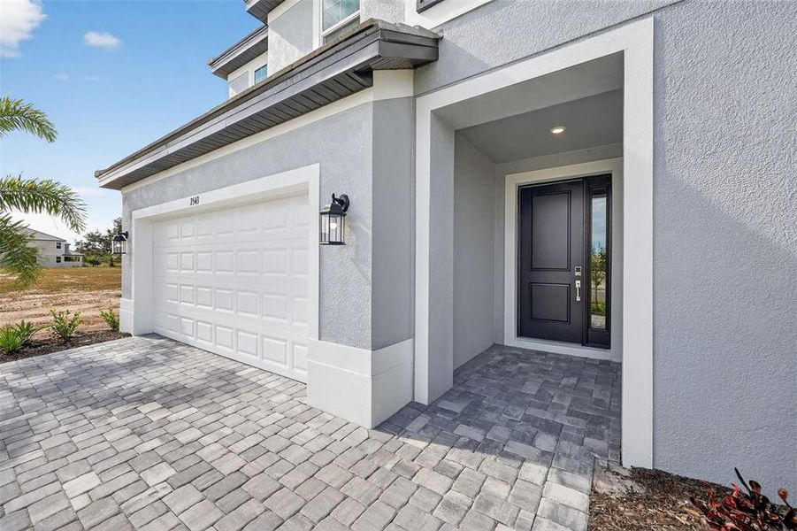 Exterior details and patio area of a home in Hawkstone, Sarasota (Image 22).