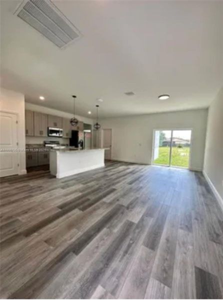 Image 21 of a home in . Image 21 of a home in .