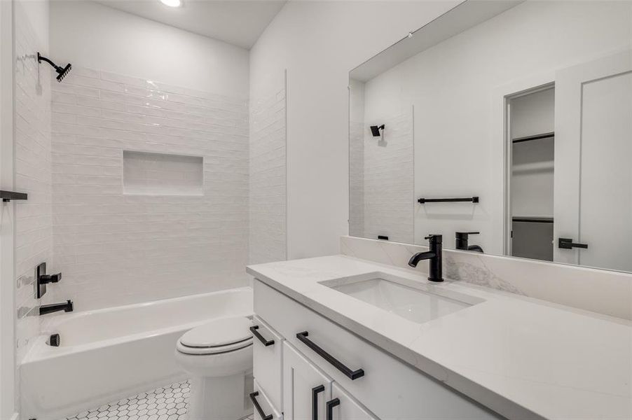 Furnished interior view inside a new home in , Fort Worth (Image 5). Furnished interior view inside a new home in , Fort Worth (Image 5).