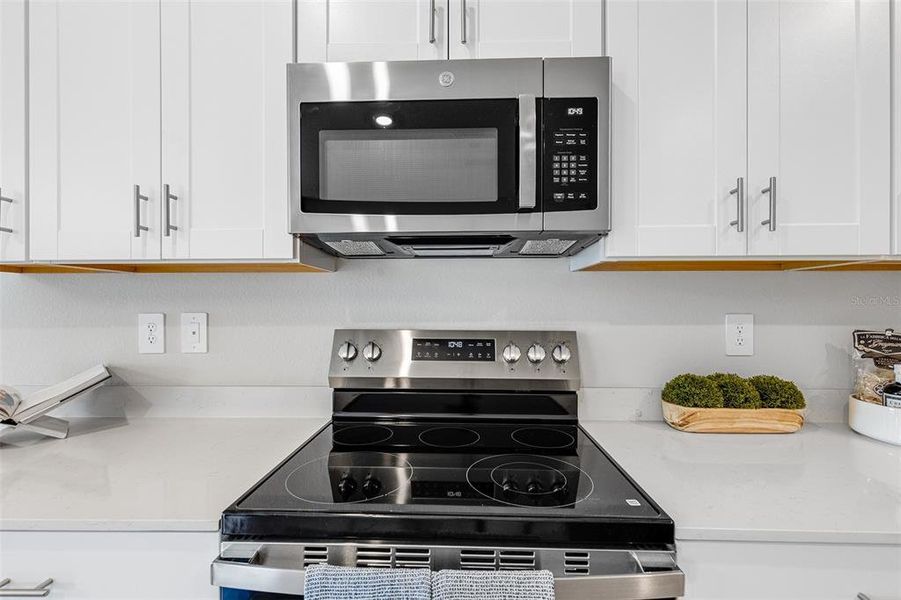 Close-up of interior finishes inside a home in Lennar at Turnleaf, Punta Gorda (Image 17).