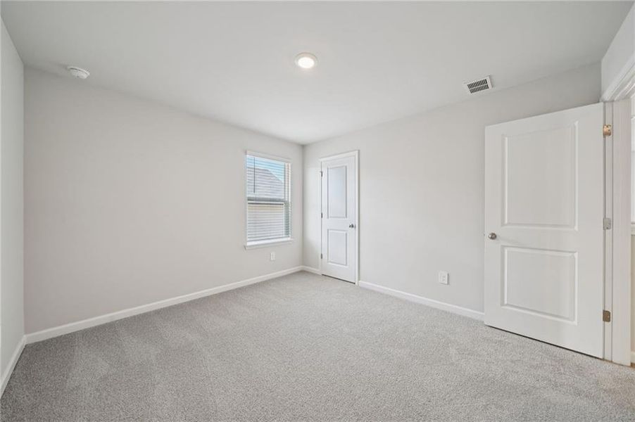 Spacious, unfurnished interior of a new home in Martin Springs - Reserve Series, Lawrenceville (Image 30).