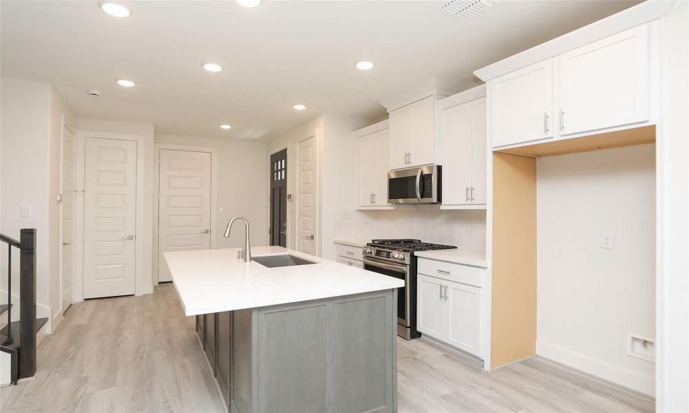 Furnished interior view inside a new home in Independence Heights, Houston (Image 7). Furnished interior view inside a new home in Independence Heights, Houston (Image 7).