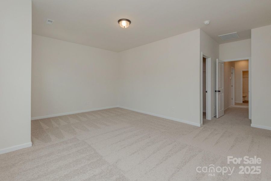 Spacious, unfurnished interior of a new home in Winecoff, Salisbury (Image 7). Spacious, unfurnished interior of a new home in Winecoff, Salisbury (Image 7).