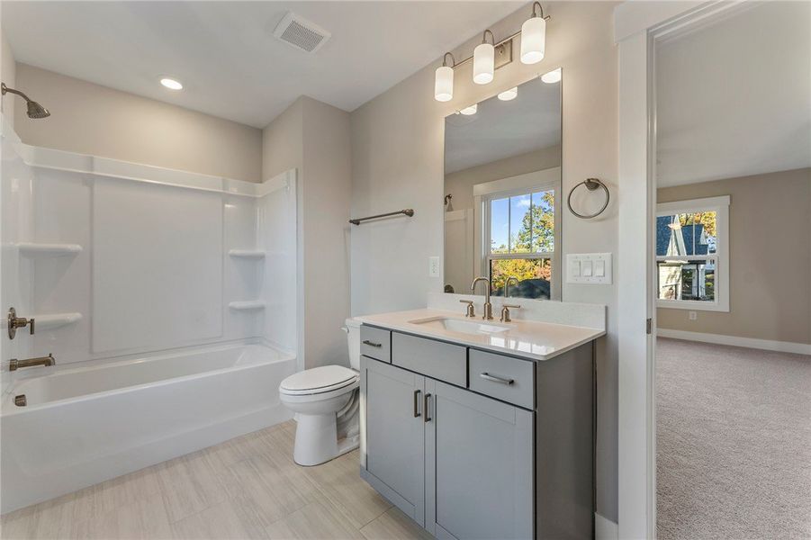 Furnished interior view inside a new home in Cross Creek Plantation, Seneca (Image 14).