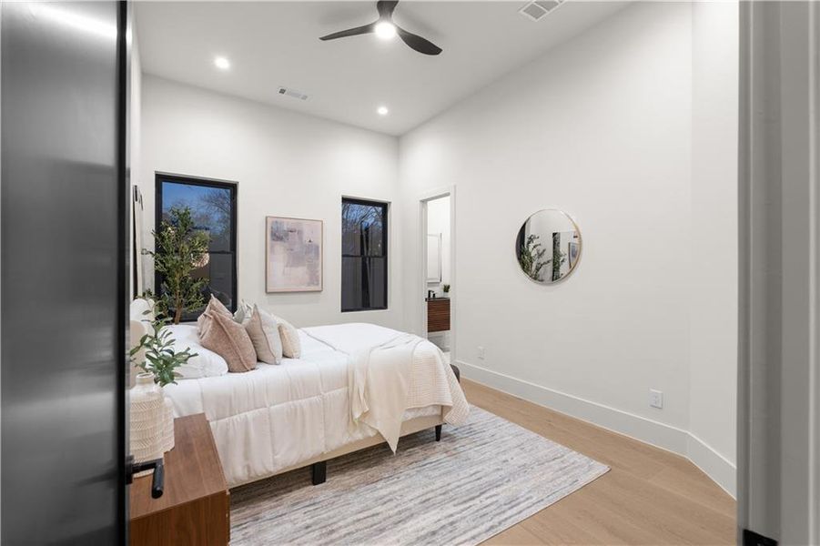 Furnished interior view inside a new home in , Atlanta (Image 66).