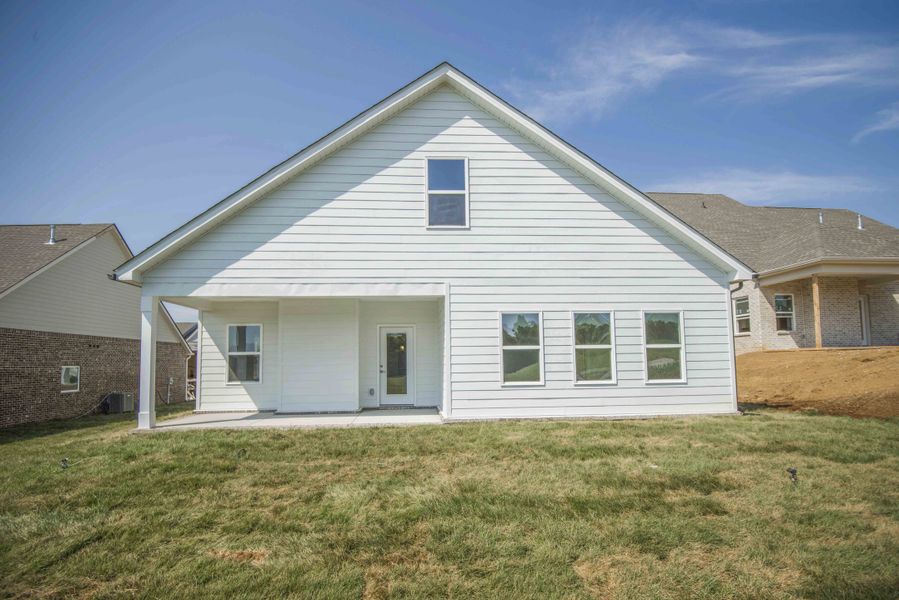 *Photo of example home. Selections and Finishes May Vary.* *Photo of example home. Selections and Finishes May Vary.*