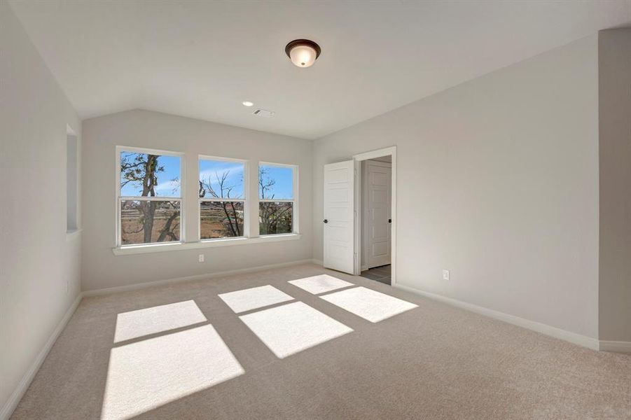 Spacious, unfurnished interior of a new home in Painted Tree Woodland West – Cottages, McKinney (Image 34).