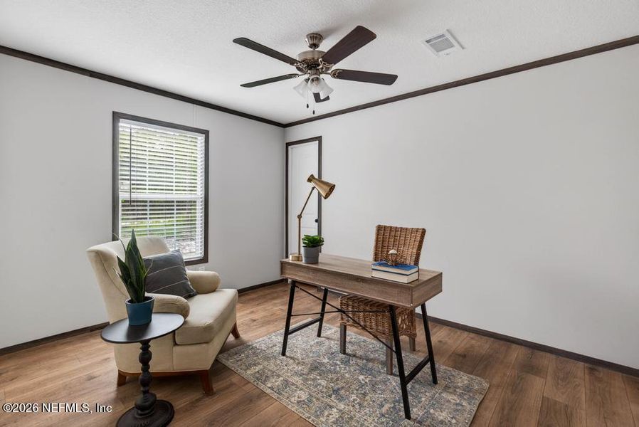 Furnished interior view inside a new home in , Middleburg (Image 44).