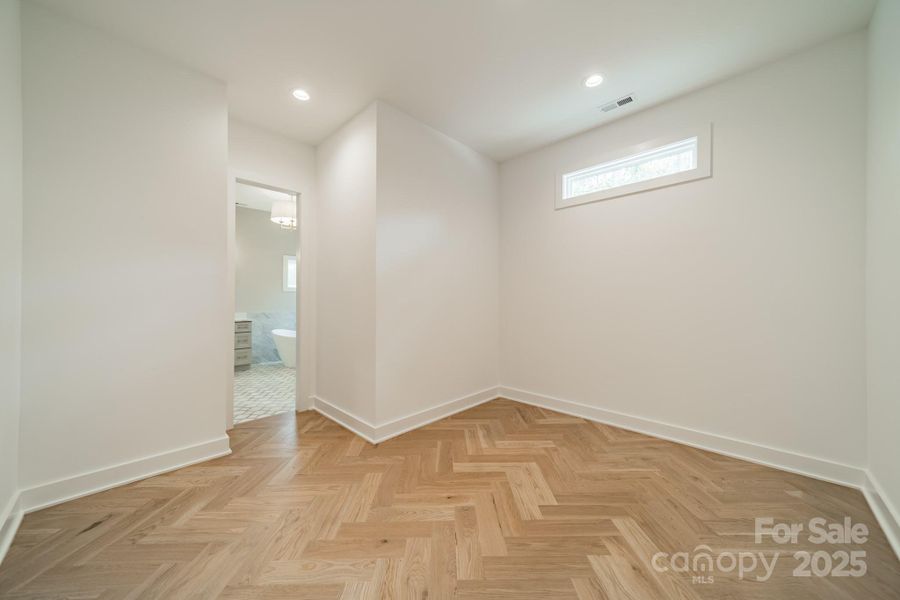 Your large Master Closet is the closet dreams are made of!