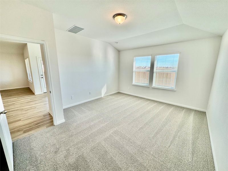 Spacious, unfurnished interior of a new home in Waterstone Crossing, Kyle (Image 16). Spacious, unfurnished interior of a new home in Waterstone Crossing, Kyle (Image 16).