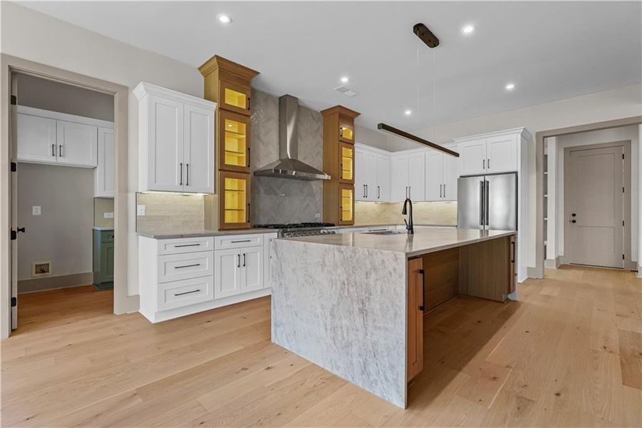 Furnished interior view inside a new home in , Gainesville (Image 5).