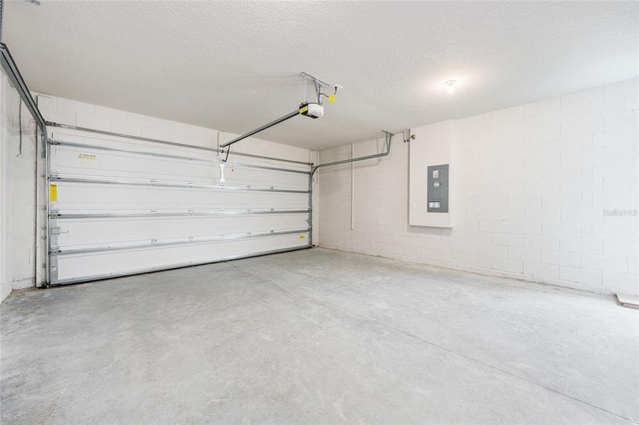 Spacious, unfurnished interior of a new home in , Lady Lake (Image 26). Spacious, unfurnished interior of a new home in , Lady Lake (Image 26).