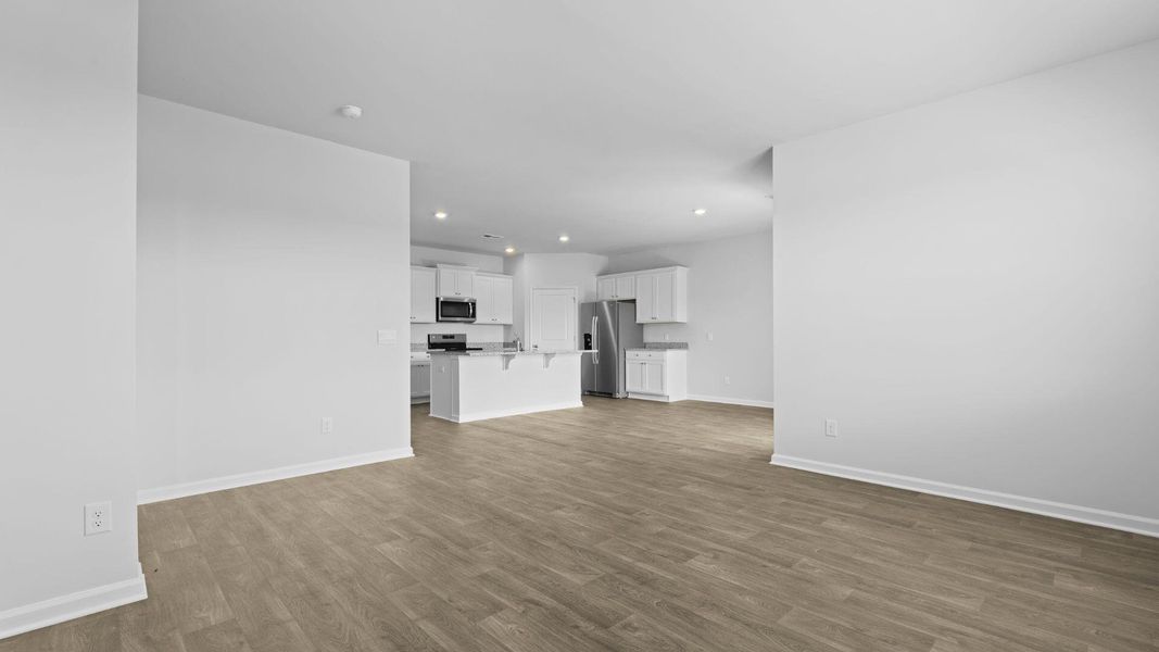 Spacious, unfurnished interior of a new home in The Ranch, Holly Hill (Image 31).