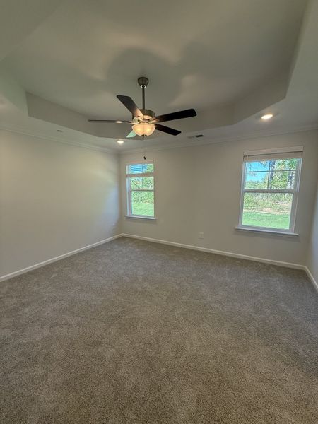 Spacious, unfurnished interior of a new home in Bradley Bend, Ashland City (Image 14).