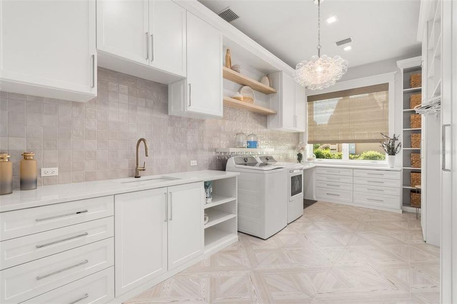 Furnished interior view inside a new home in , Gainesville (Image 31).