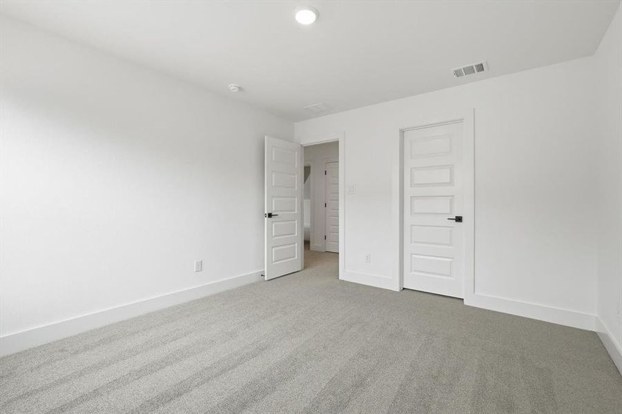 Spacious, unfurnished interior of a new home in , Argyle (Image 16).