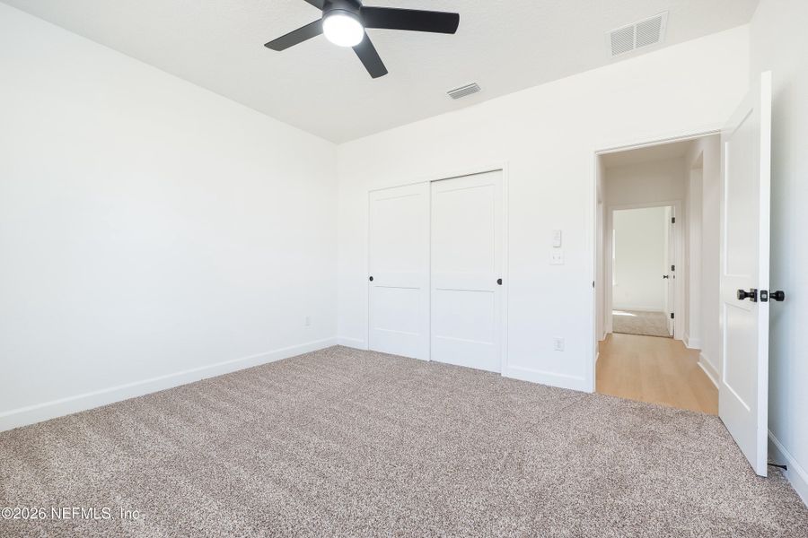 Spacious, unfurnished interior of a new home in , Palatka (Image 10).