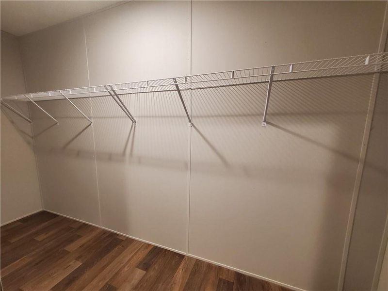 Spacious, unfurnished interior of a new home in , Marble Hill (Image 19).