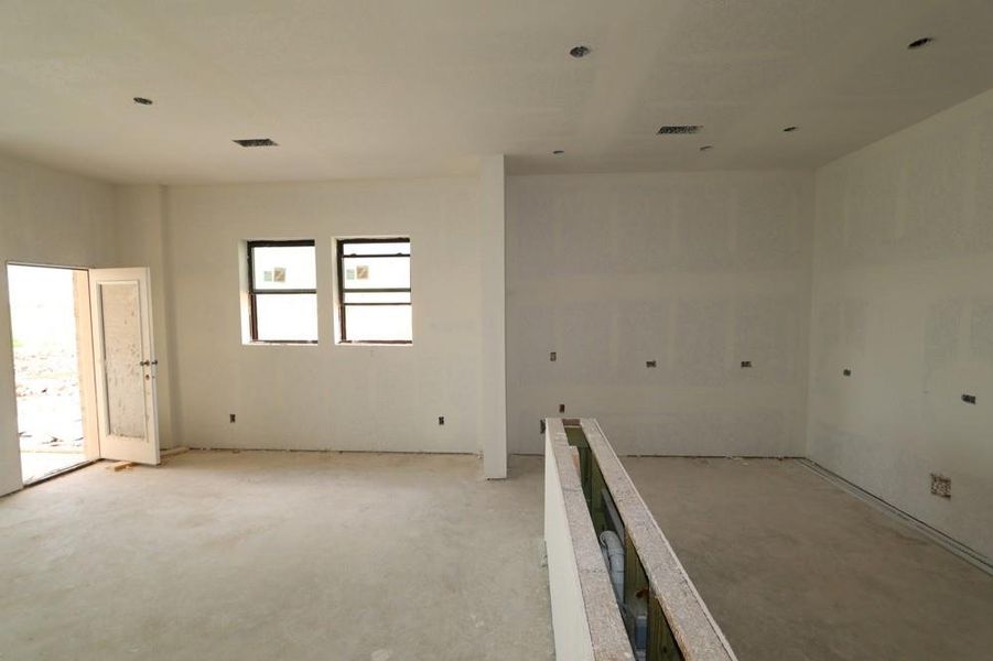 Spacious, unfurnished interior of a new home in Austin Point, Richmond (Image 3).
