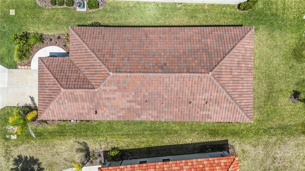 Exterior details and patio area of a home in , Nokomis (Image 25).