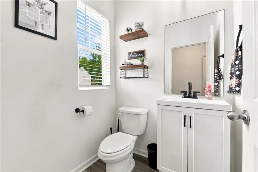 Furnished interior view inside a new home in Casteel, Bethlehem (Image 18).
