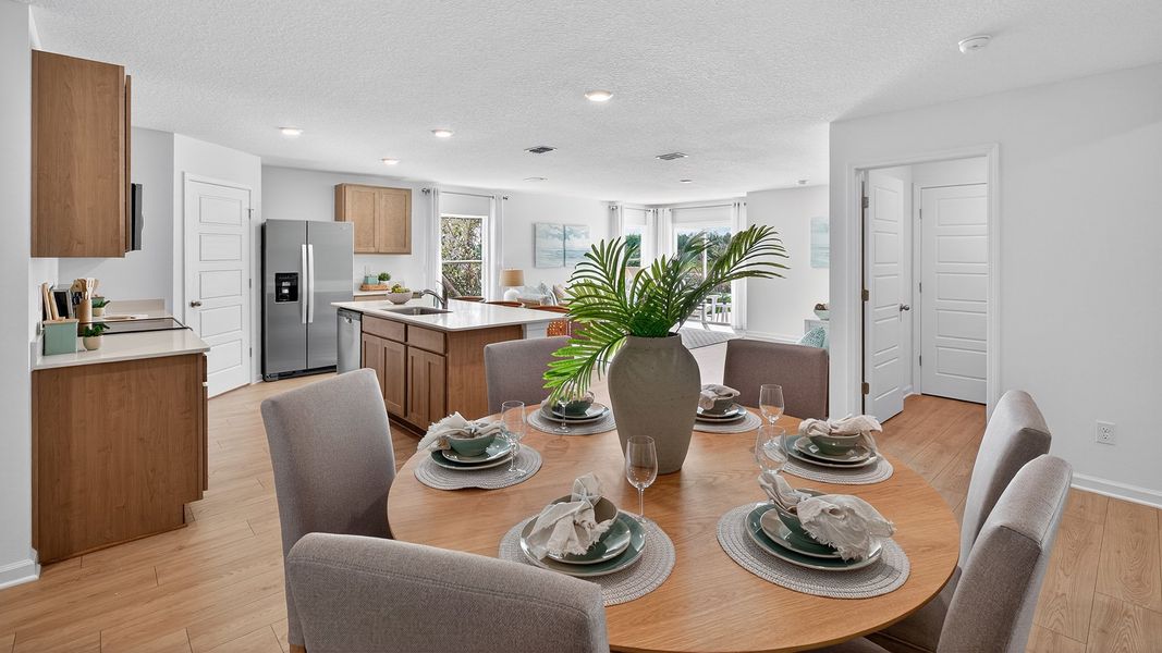 Representative furnished interior of a home built from the LAKESIDE by D.R. Horton in Copes Landing, Jacksonville (Image 9).