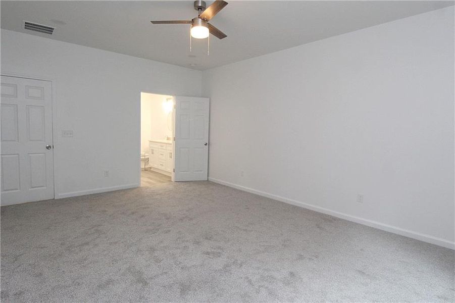 Spacious, unfurnished interior of a new home in , Austell (Image 22).