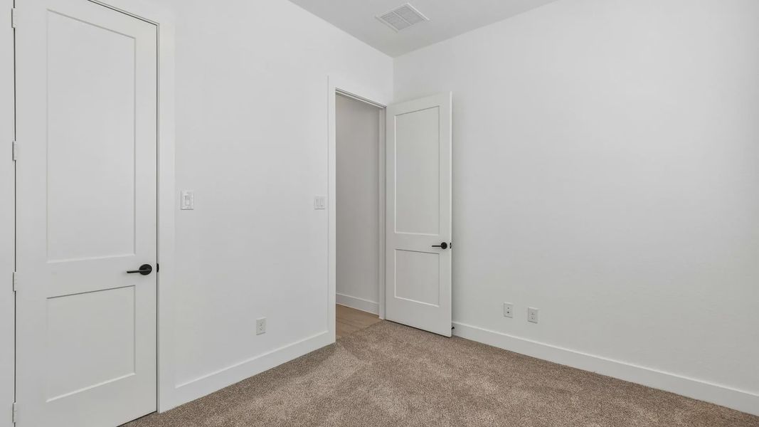 Spacious, unfurnished interior of a new home in Artavia, Conroe (Image 29).