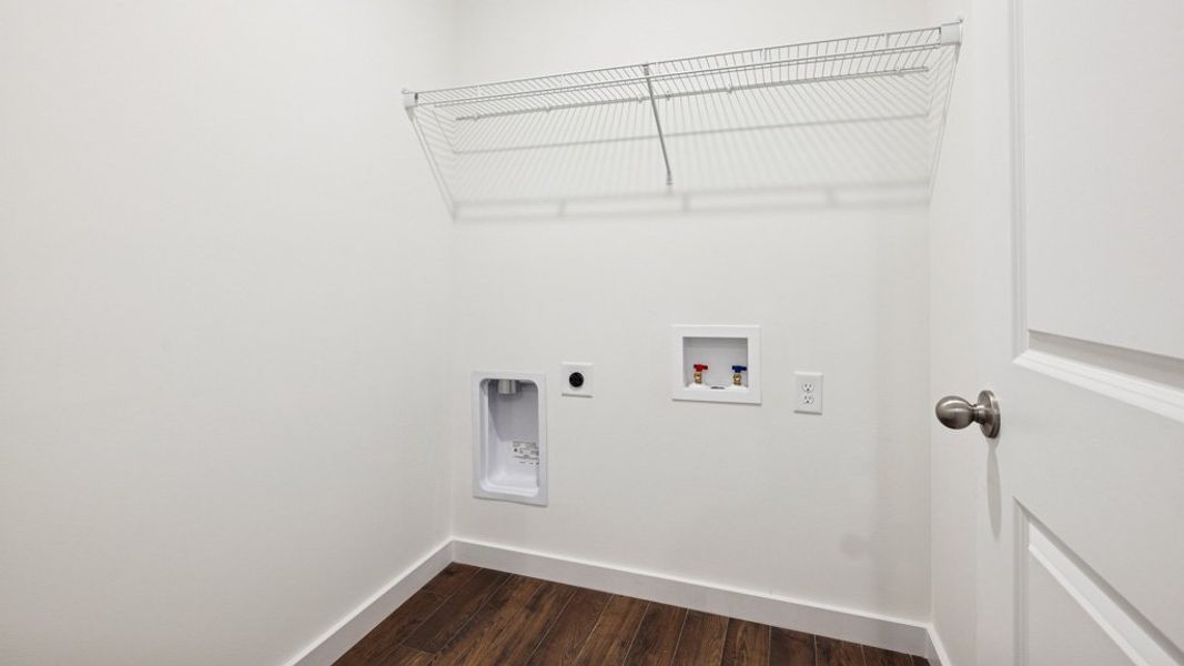 Spacious, unfurnished interior of a new home in Emory Creek, Harriman (Image 15).