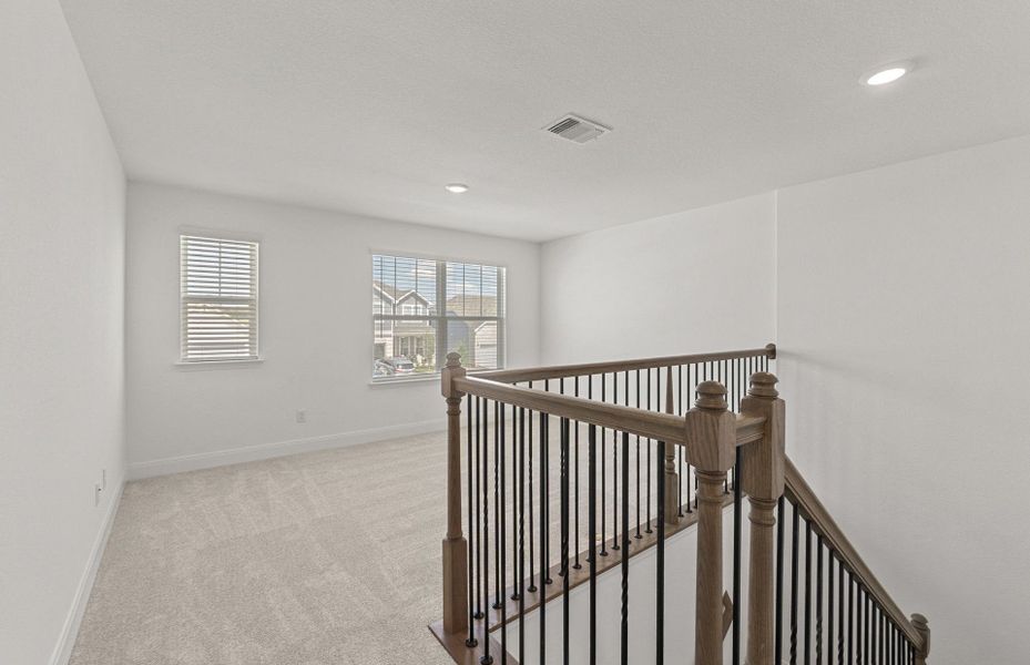 Spacious, unfurnished interior of a new home in Patterson Ranch, Georgetown (Image 30).
