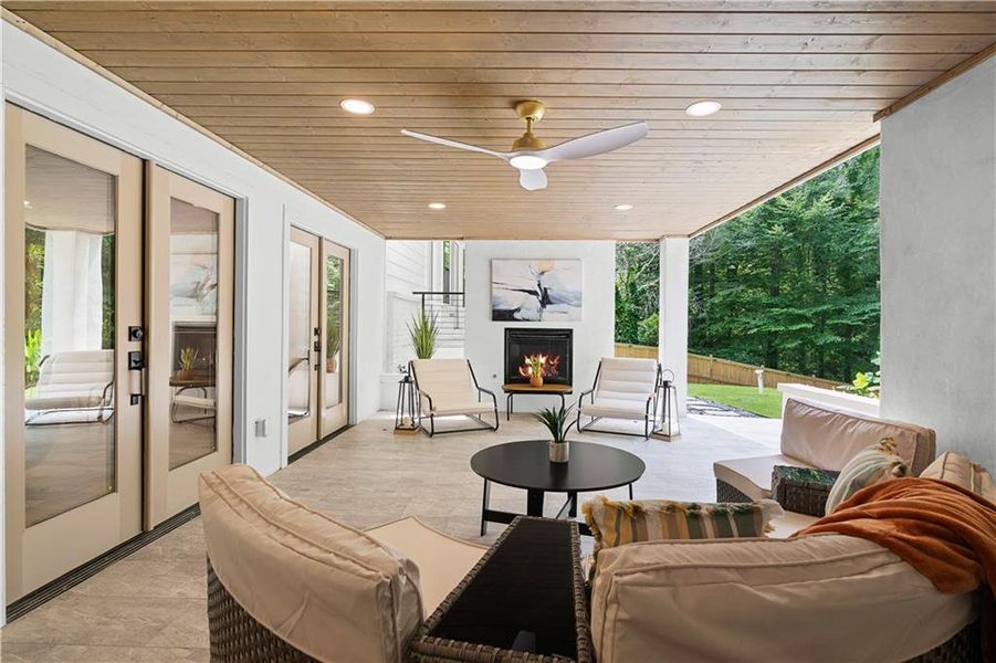 Furnished interior view inside a new home in , Atlanta (Image 100). Furnished interior view inside a new home in , Atlanta (Image 100).